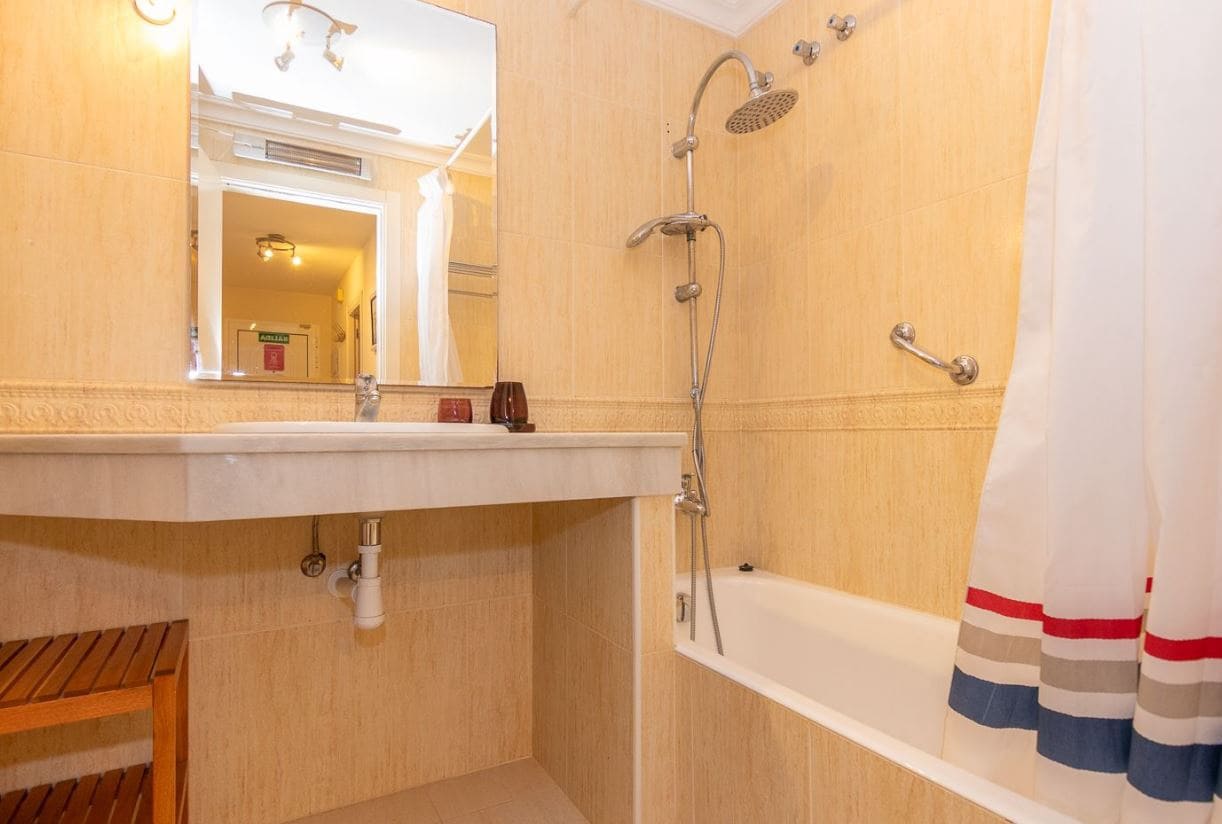 2 soveværelse Lejlighed til salg i Pedreguer med swimmingpool garage - € 220.000 (Ref: 9849939)
