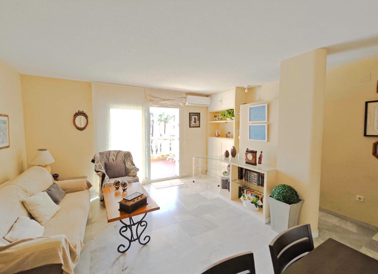 2 slaapkamer Appartement te koop in Denia met zwembad - € 449.000 (Ref: 9891355)