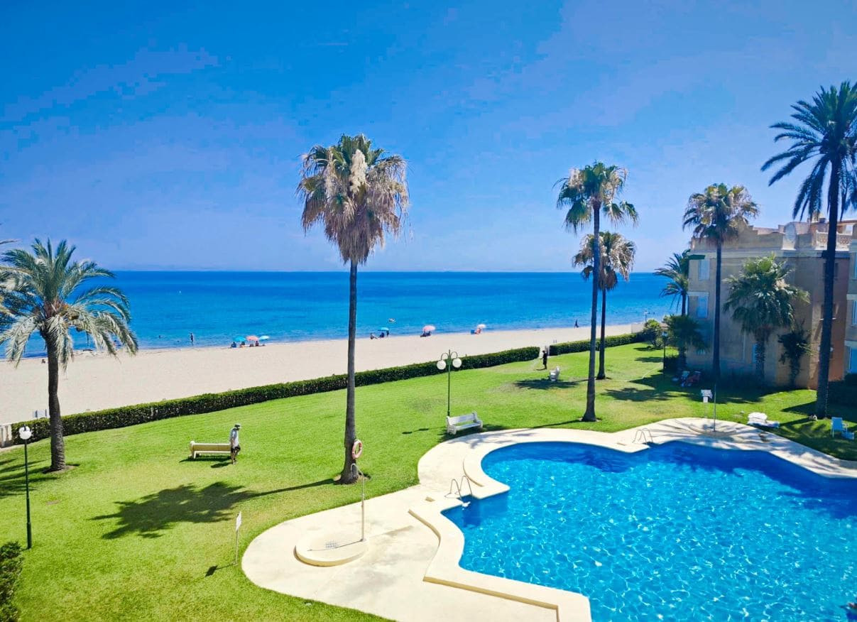2 slaapkamer Appartement te koop in Denia met zwembad - € 449.000 (Ref: 9891355)