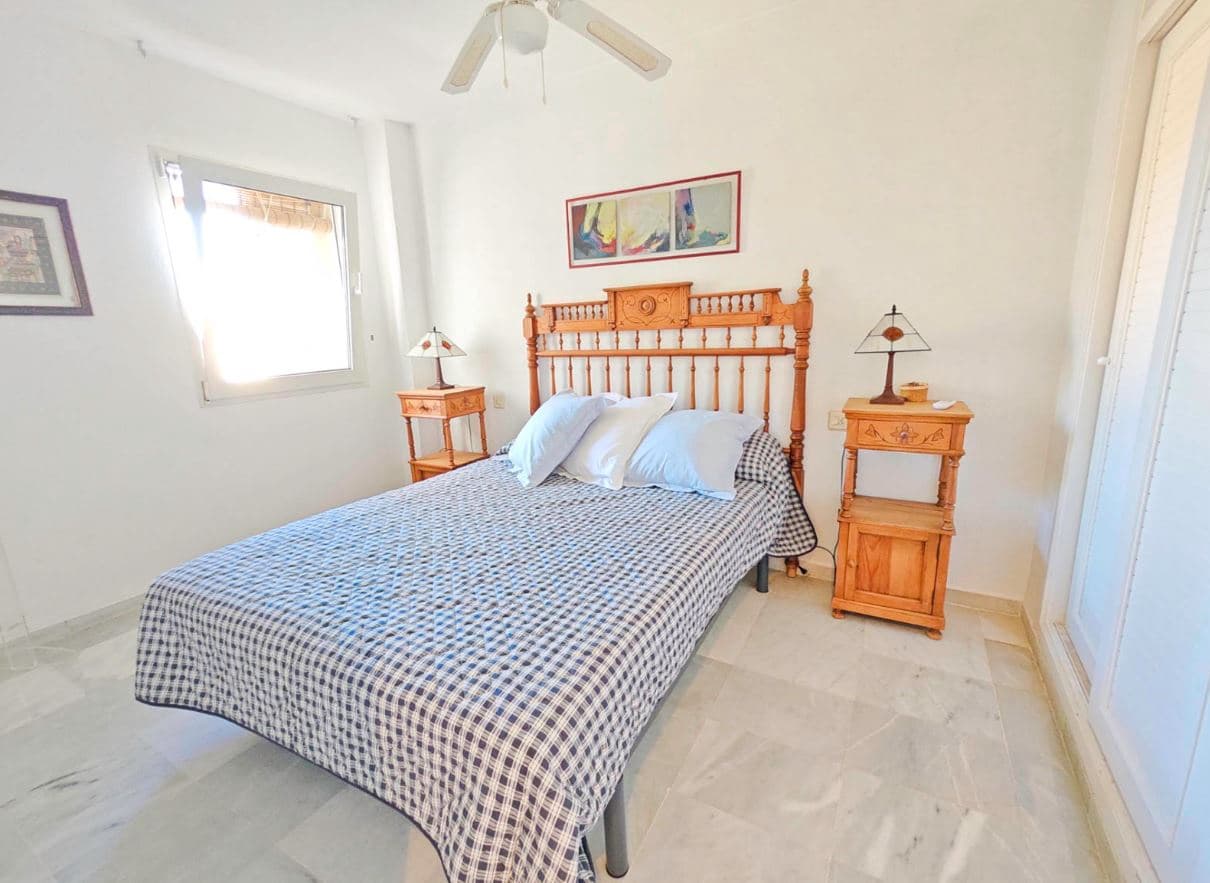 2 slaapkamer Appartement te koop in Denia met zwembad - € 449.000 (Ref: 9891355)