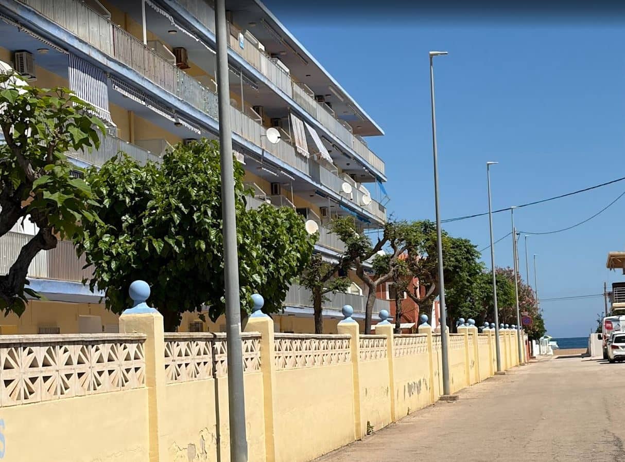 1 bedroom Apartment for sale in Denia with garage - € 148,000 (Ref: 9891425)