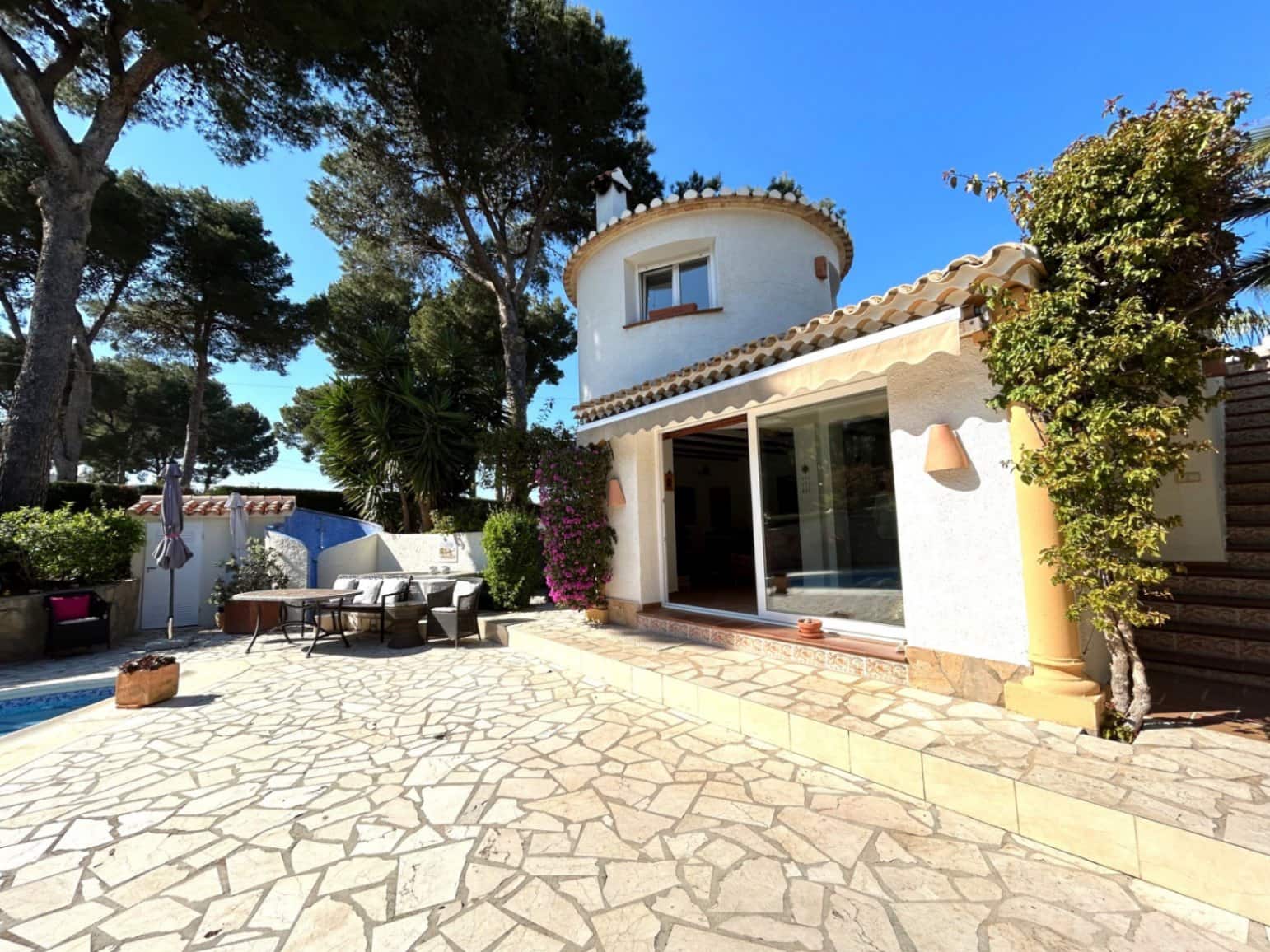 3 chambre Villa/Maison à vendre à Denia avec piscine - 549 000 € (Ref: 9893004)
