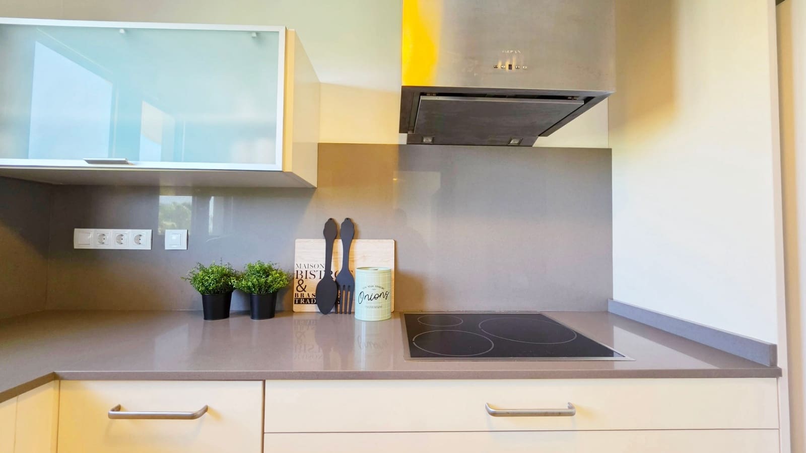 2 sypialnia Apartament na sprzedaż w Denia z basenem garażem - 395 000 € (Ref: 9919181)