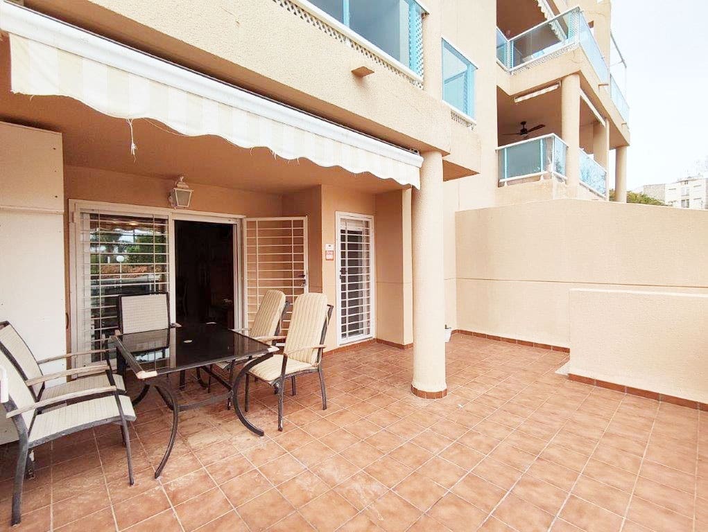 2 soveværelse Lejlighed til salg i Denia med swimmingpool garage - € 330.000 (Ref: 9932211)