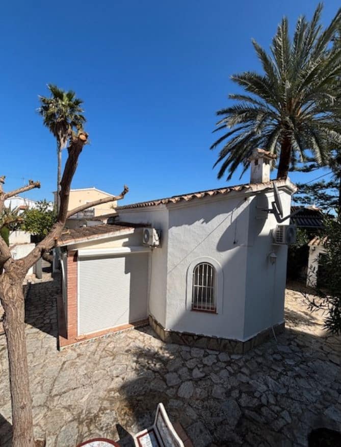 2 chambre Villa/Maison à vendre à Denia - 330 000 € (Ref: 9965830)