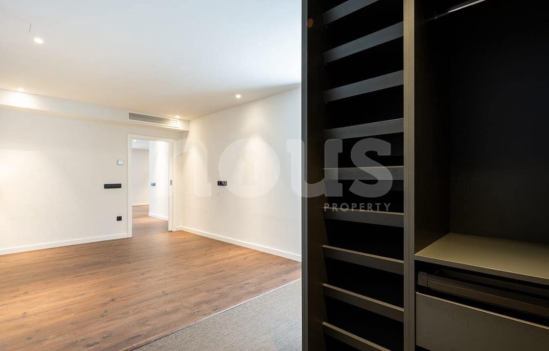 3 bedroom Apartment for sale in Anaza with garage - € 850,000 (Ref: 10044082)