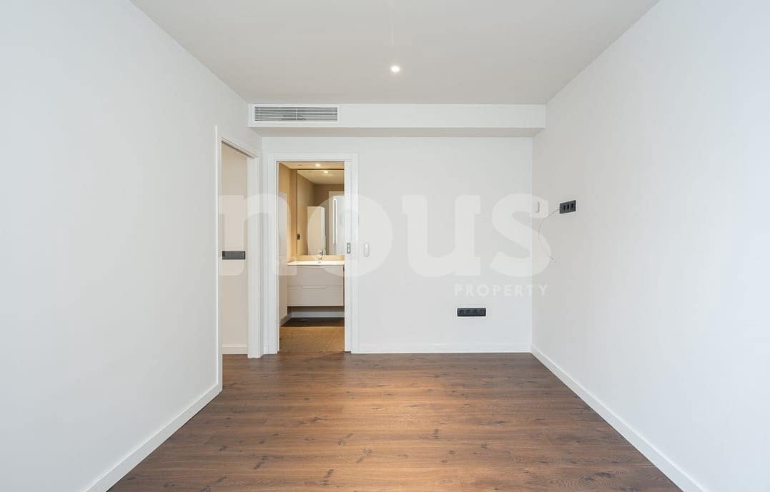 3 bedroom Apartment for sale in Anaza with garage - € 850,000 (Ref: 10044082)