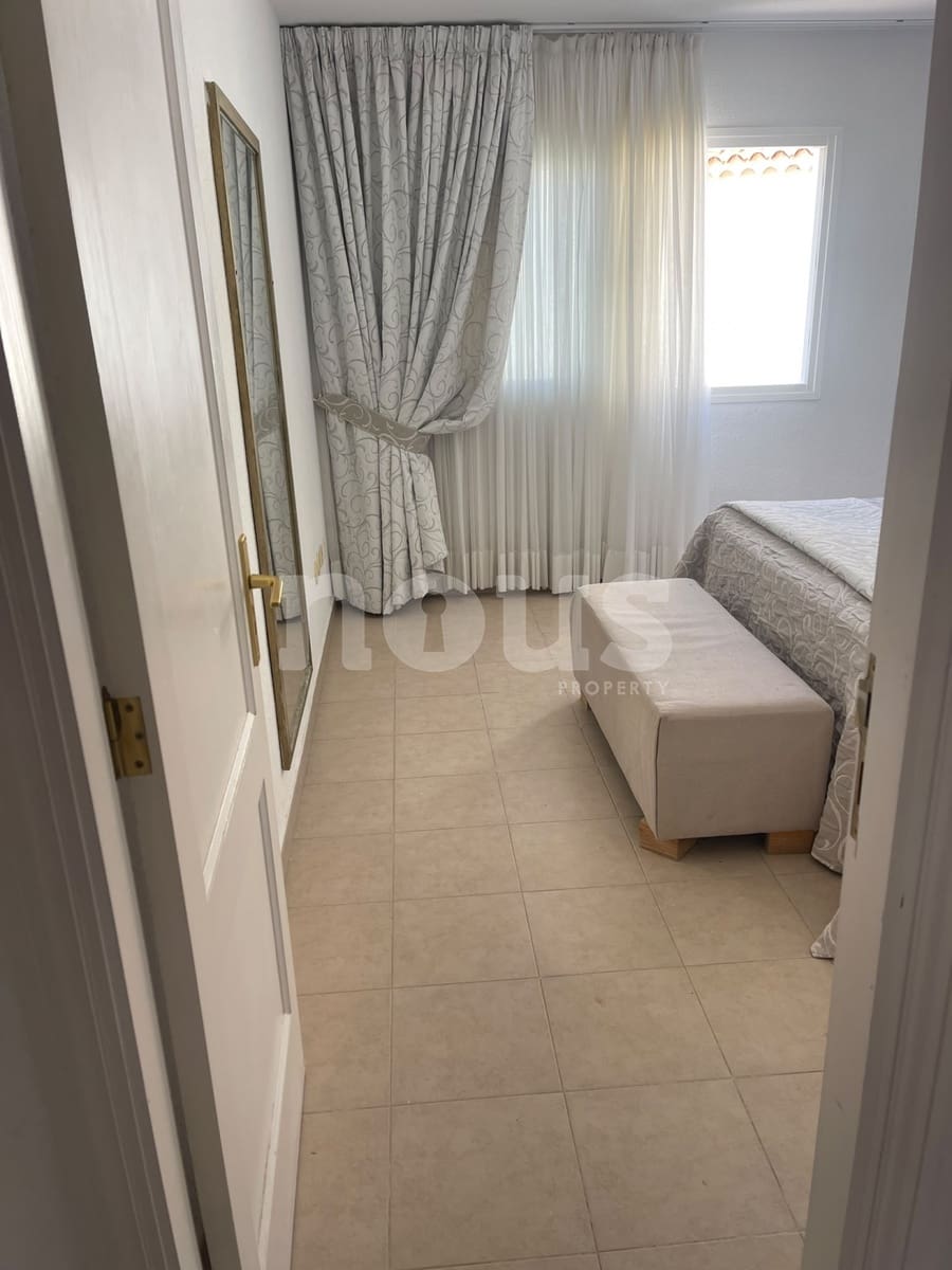 4 quarto Moradia em Banda para venda em El Madronal com piscina garagem - 850 000 € (Ref: 10097356)