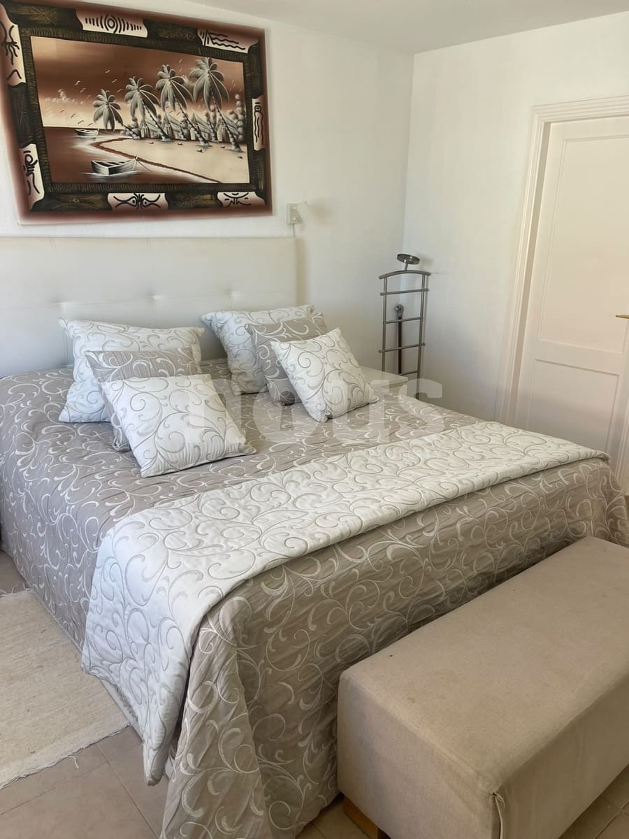 4 quarto Moradia em Banda para venda em El Madronal com piscina garagem - 850 000 € (Ref: 10097356)