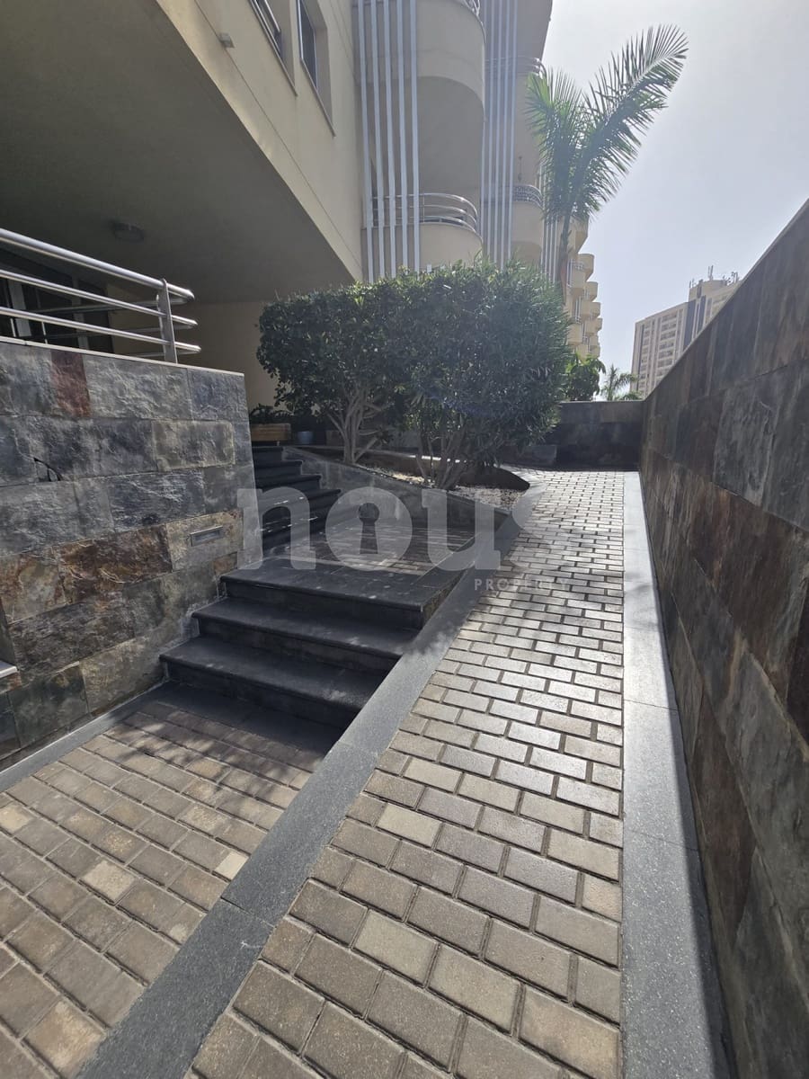 2 bedroom Apartment for sale in Playa Paraiso with pool - € 285,000 (Ref: 10101084)