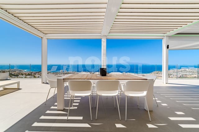 3 soveværelse Villa til salg i San Eugenio Alto, Adeje med swimmingpool garage - € 3.100.000 (Ref: 10165415)