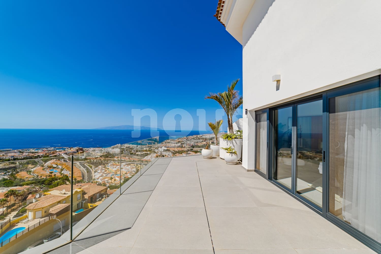 3 bedroom Villa for sale in Costa Adeje with pool garage - € 3,100,000 (Ref: 10165415)