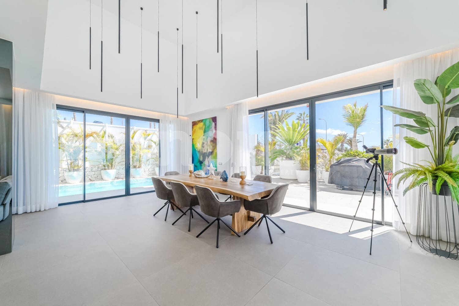 3 bedroom Villa for sale in Costa Adeje with pool garage - € 3,100,000 (Ref: 10165415)
