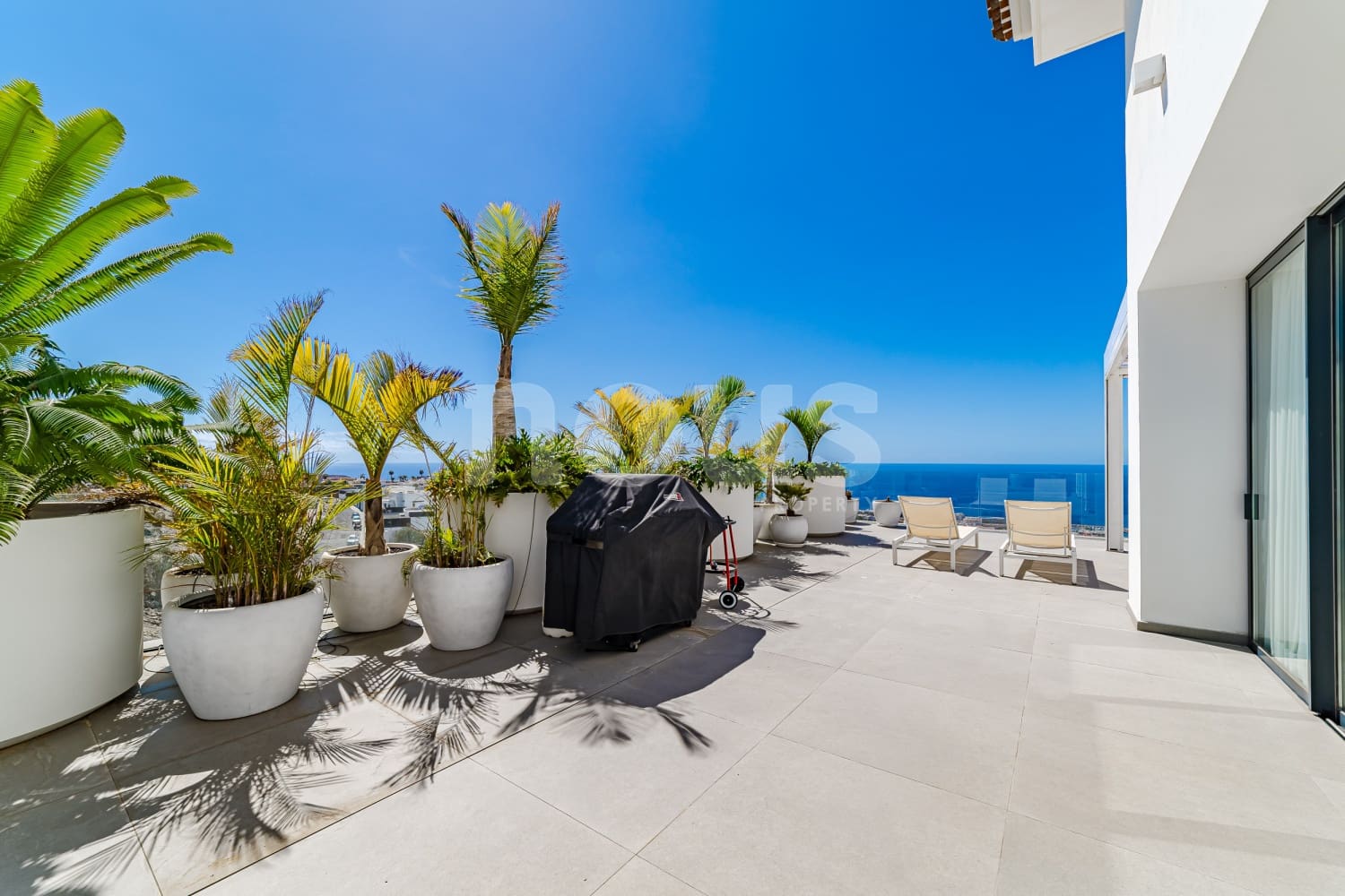 3 bedroom Villa for sale in Costa Adeje with pool garage - € 3,100,000 (Ref: 10165415)