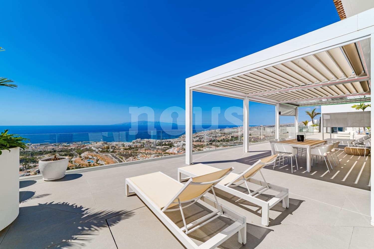 3 bedroom Villa for sale in Costa Adeje with pool garage - € 3,100,000 (Ref: 10165415)