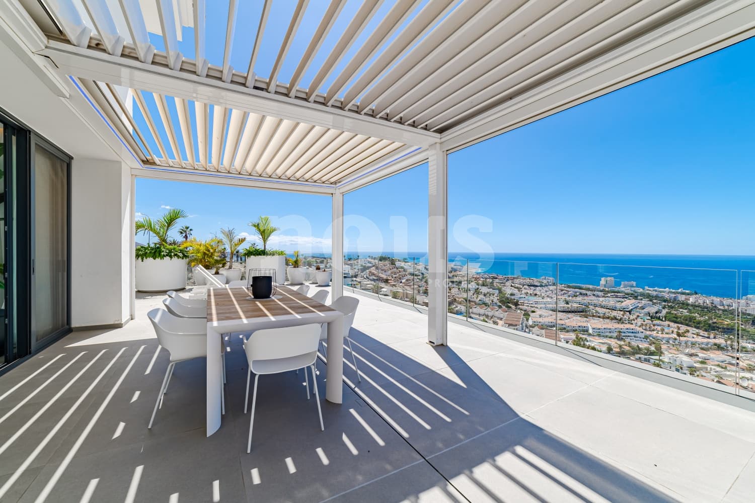 3 bedroom Villa for sale in Costa Adeje with pool garage - € 3,100,000 (Ref: 10165415)