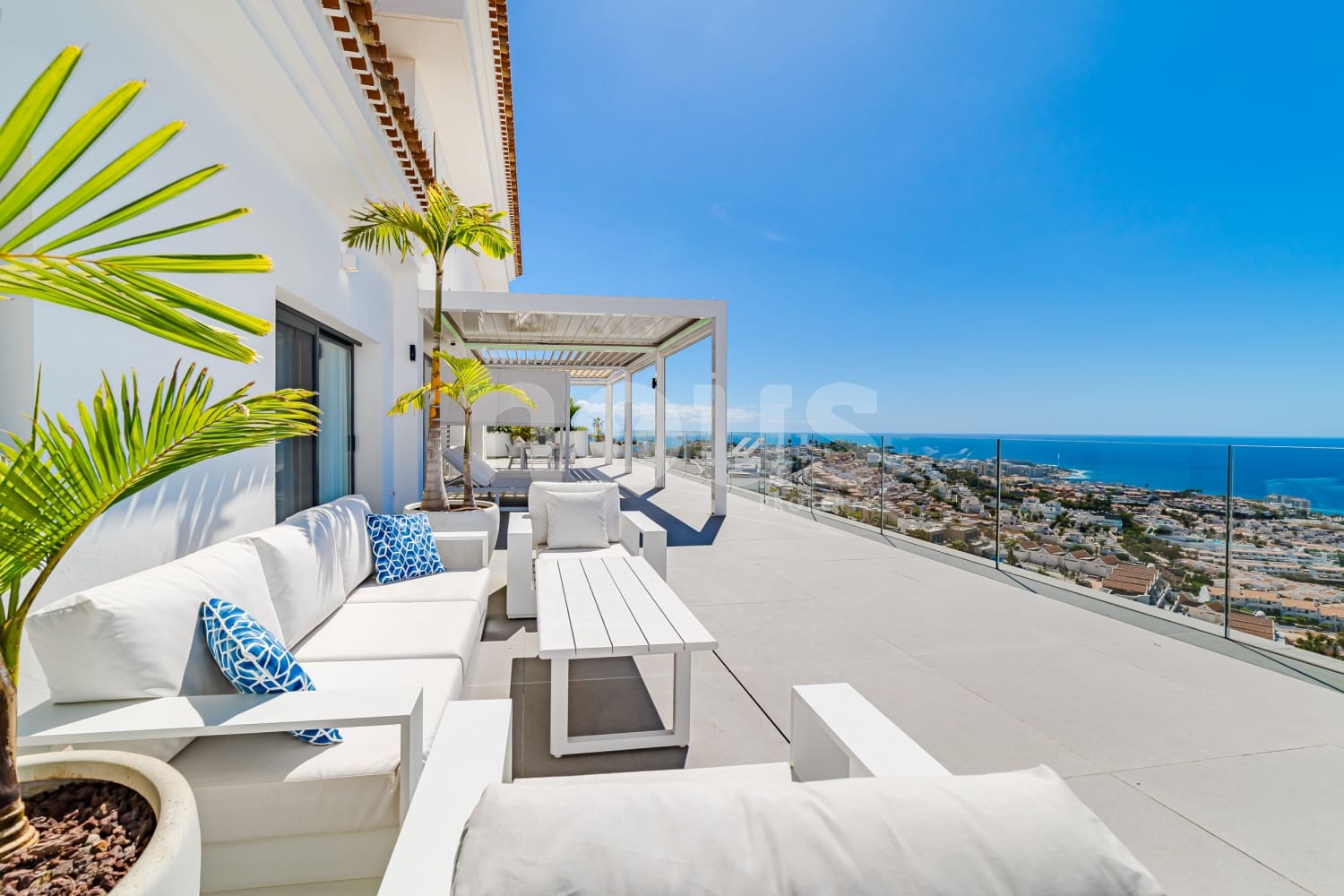 3 bedroom Villa for sale in Costa Adeje with pool garage - € 3,100,000 (Ref: 10165415)