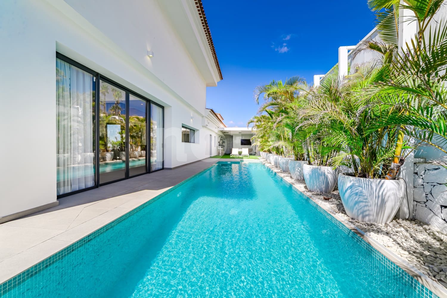 3 bedroom Villa for sale in Costa Adeje with pool garage - € 3,100,000 (Ref: 10165415)