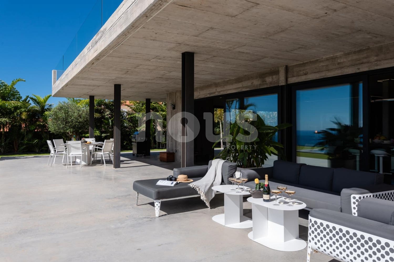4 bedroom Villa for sale in Playa Paraiso with pool garage - € 3,400,000 (Ref: 10173131)