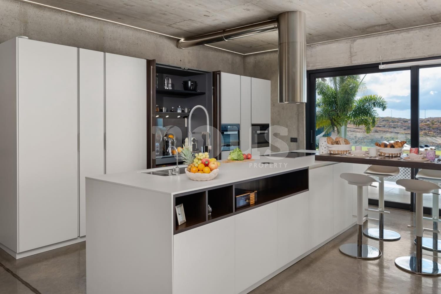 4 bedroom Villa for sale in Playa Paraiso with pool garage - € 3,400,000 (Ref: 10173131)