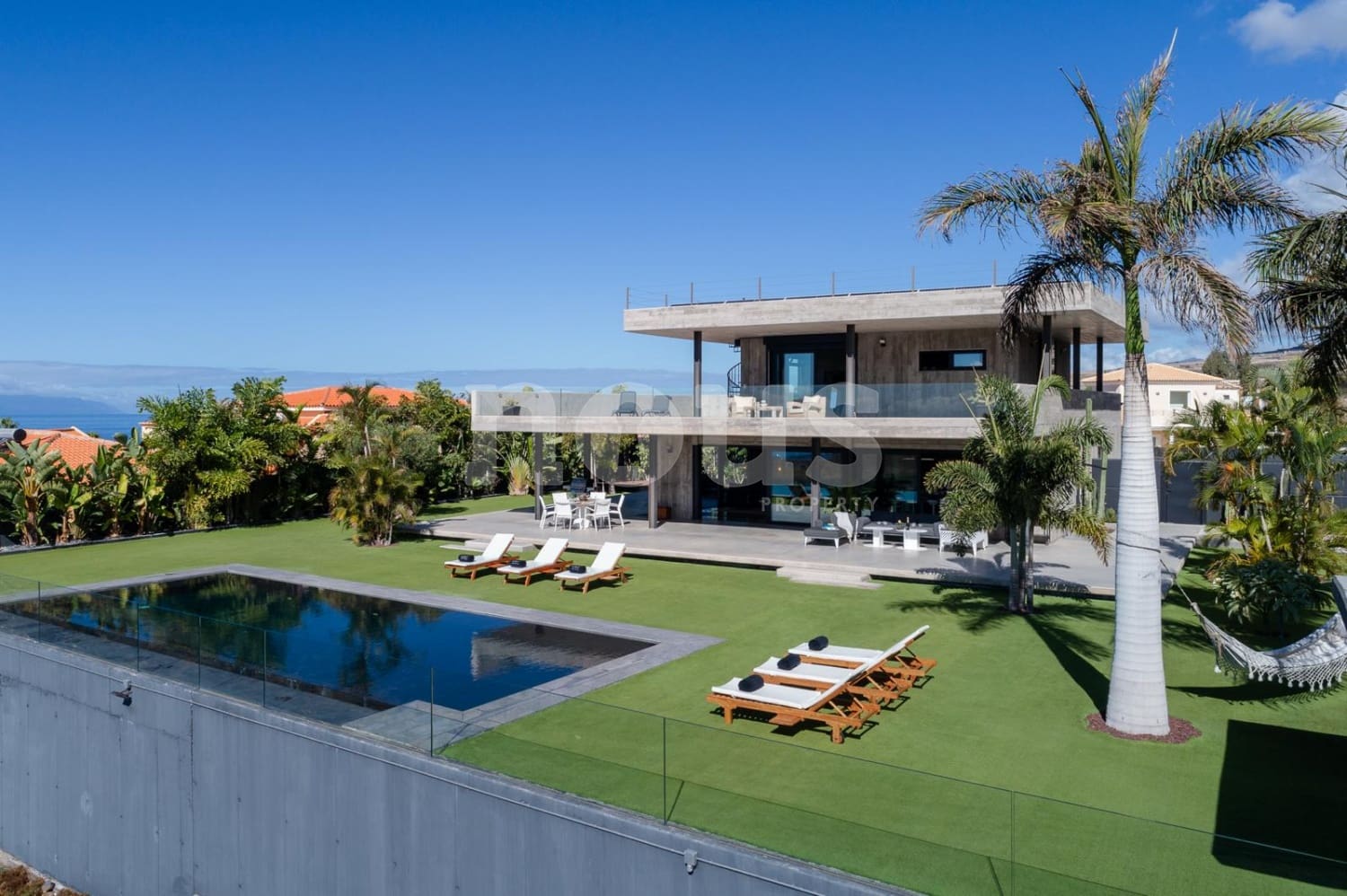 4 bedroom Villa for sale in Playa Paraiso with pool garage - € 3,400,000 (Ref: 10173131)