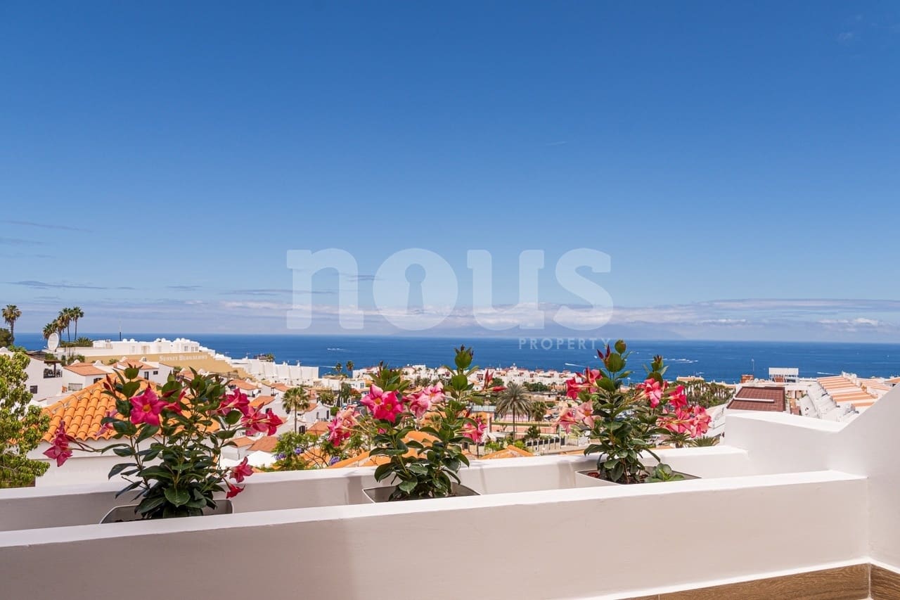 3 soveværelse Bungalow til salg i Costa Adeje med swimmingpool - € 1.000.000 (Ref: 6075507)