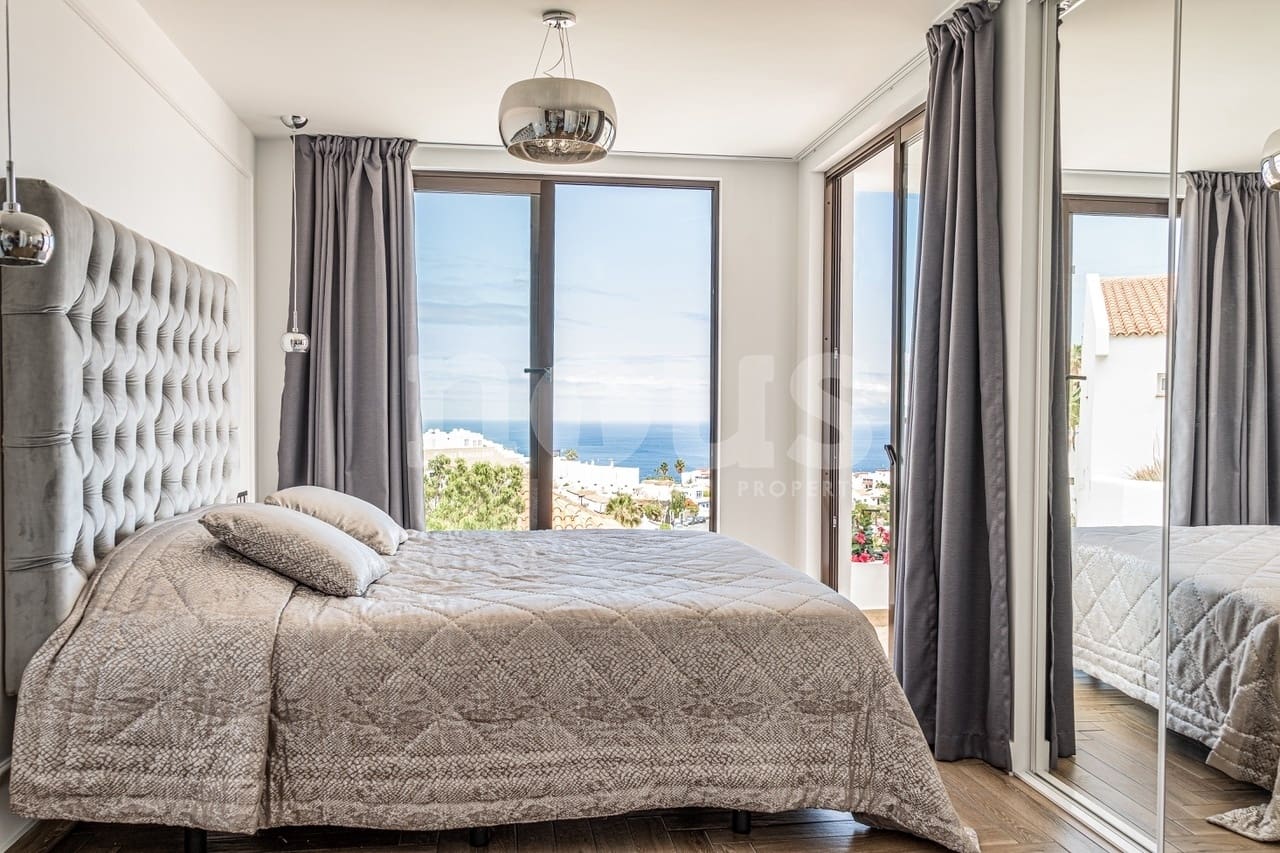 3 soveværelse Bungalow til salg i Costa Adeje med swimmingpool - € 1.000.000 (Ref: 6075507)