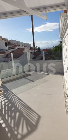 2 slaapkamer Rijtjeshuis te koop in San Eugenio Alto, Adeje met zwembad - € 369.000 (Ref: 6687915)