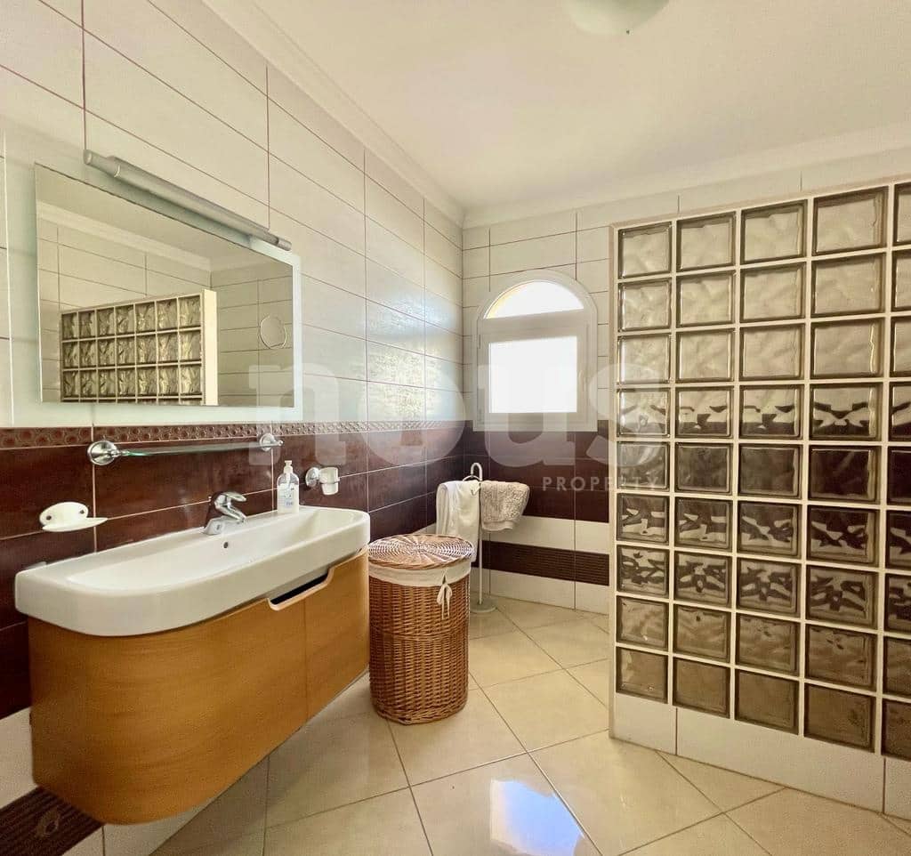 5 soveværelse Villa til salg i Callao Salvaje med swimmingpool - € 1.250.000 (Ref: 6727851)