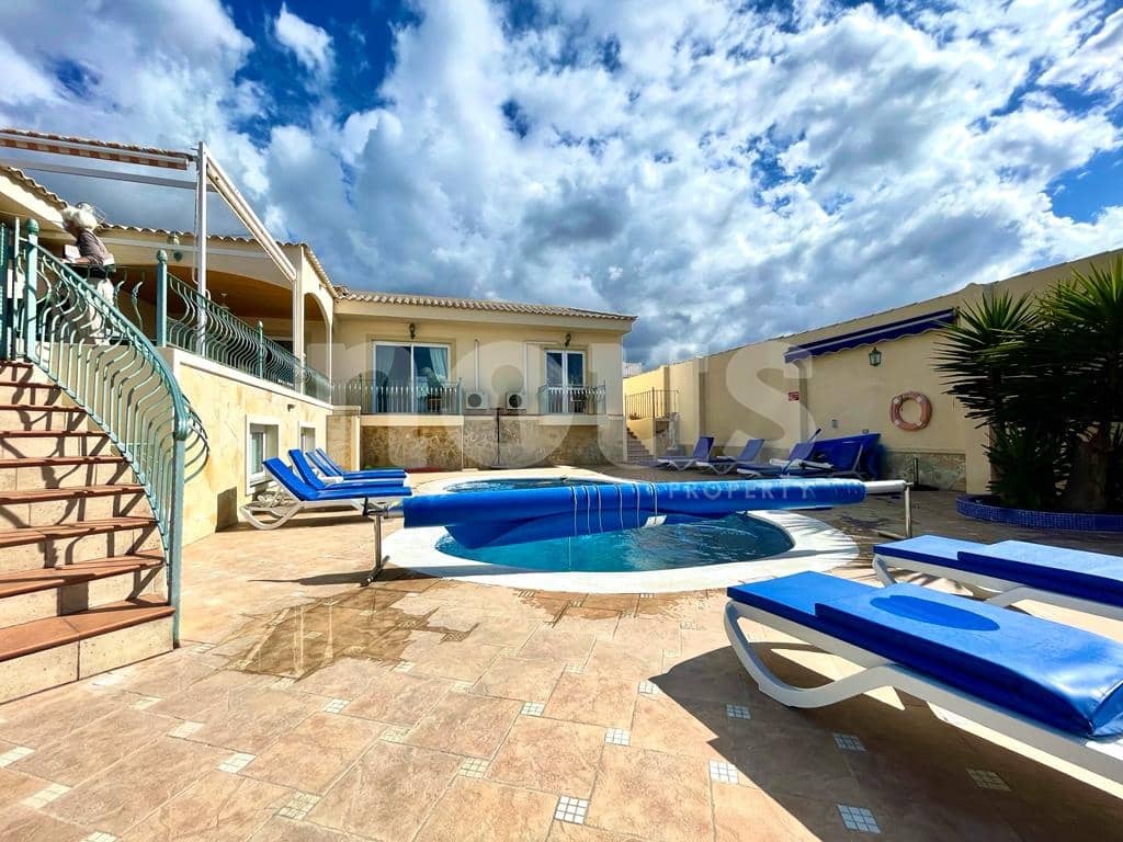 5 soveværelse Villa til salg i Callao Salvaje med swimmingpool - € 1.250.000 (Ref: 6727851)