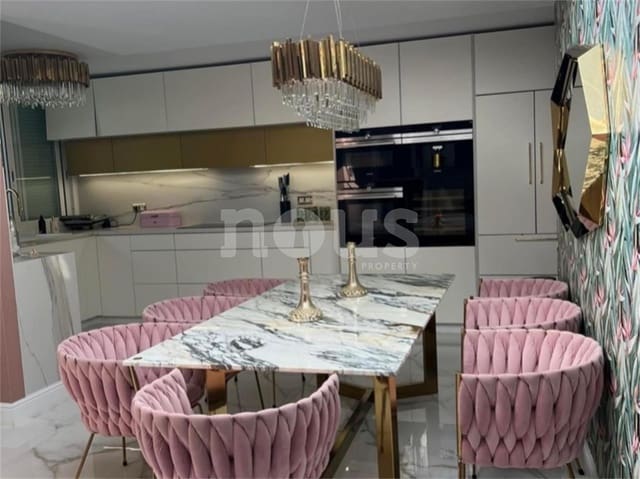 4 makuuhuone Huvila myytävänä paikassa El Madroñal, Adeje mukana uima-altaan - 1 200 000 € (Ref: 7437540)