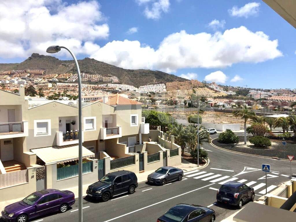 4 soveværelse Rækkehus til salg i El Madronal med swimmingpool - € 549.000 (Ref: 7502258)