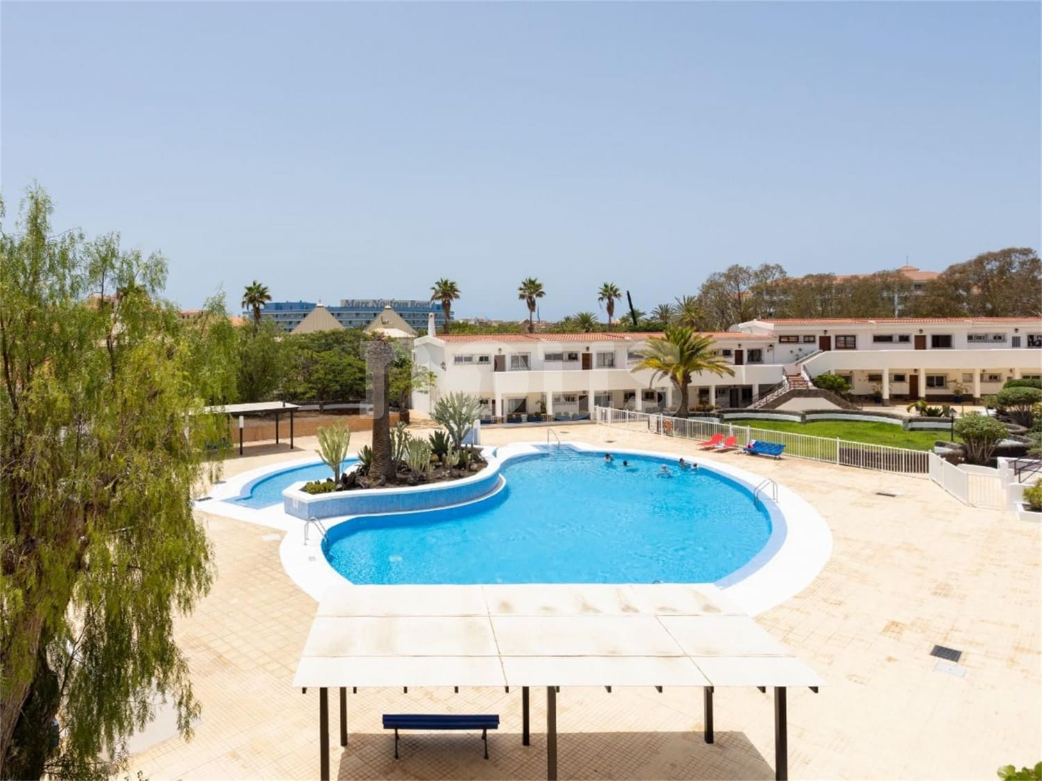 4 soveværelse Penthouse til salg i Playa de las Americas med swimmingpool - € 645.000 (Ref: 8043924)