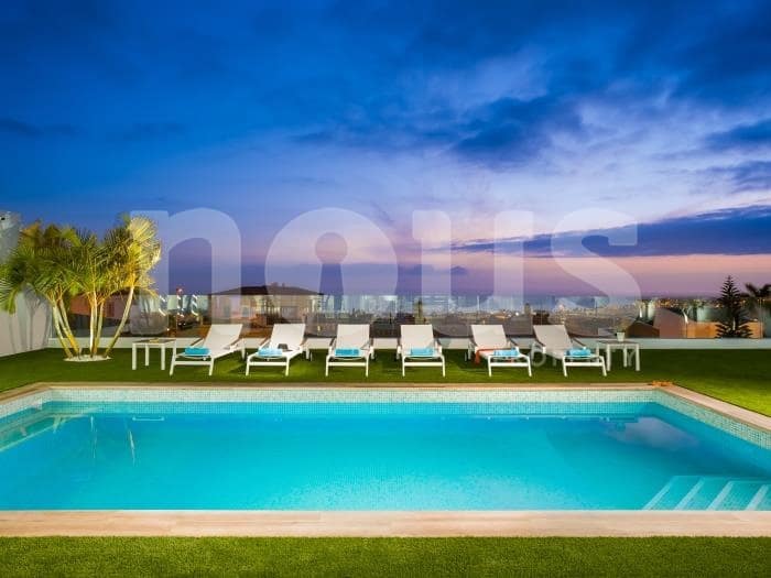 6 slaapkamer Villa te koop in El Madronal met zwembad - € 2.550.000 (Ref: 8190036)