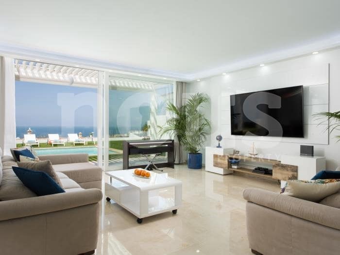 6 slaapkamer Villa te koop in El Madronal met zwembad - € 2.550.000 (Ref: 8190036)