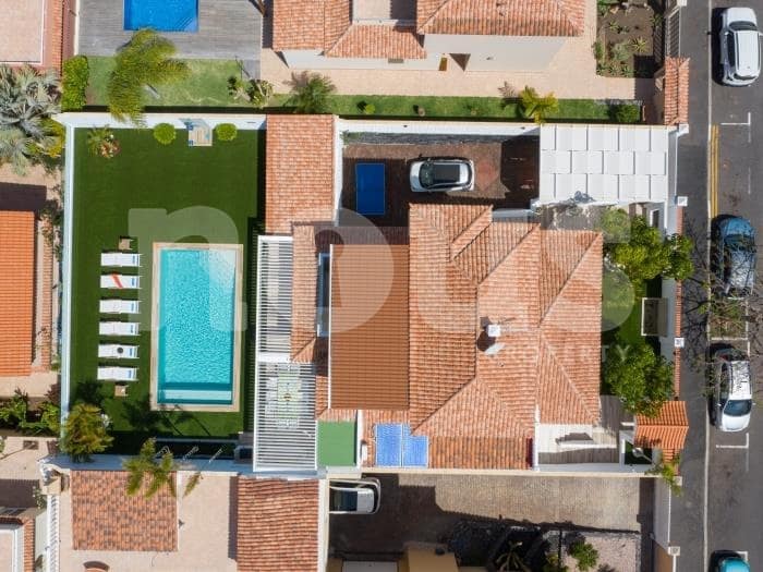 6 slaapkamer Villa te koop in El Madronal met zwembad - € 2.550.000 (Ref: 8190036)