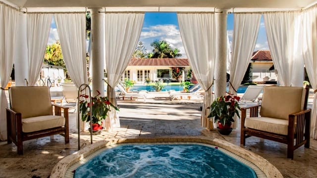 10 soveværelse Villa til salg i Maspalomas, San Bartolomé de Tirajana med swimmingpool - € 7.200.000 (Ref: 8250944)