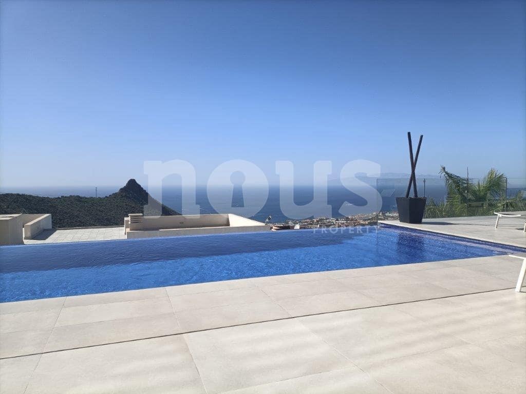 4 slaapkamer Villa te koop in Torviscas met zwembad - € 2.395.000 (Ref: 8255456)