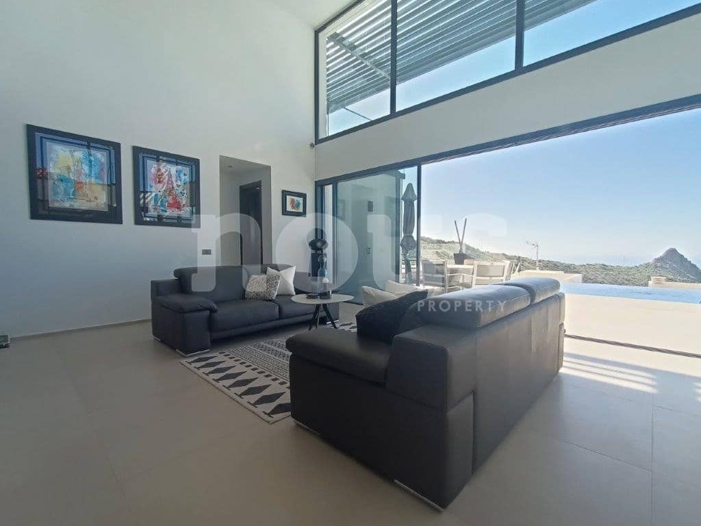 4 slaapkamer Villa te koop in Torviscas met zwembad - € 2.395.000 (Ref: 8255456)