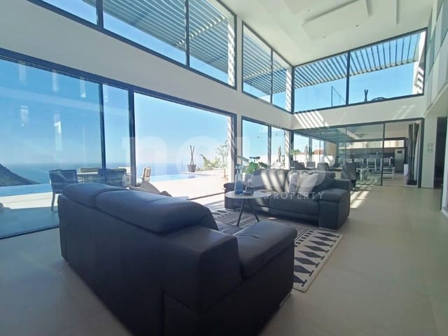 4 soverom Villa til salgs i Torviscas, Adeje med svømmebasseng - € 2 395 000 (Ref: 8255456)