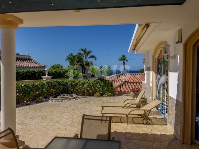 3 bedroom Terraced Villa for sale in Playa del Duque, Adeje with pool - € 2,950,000 (Ref: 8312680)