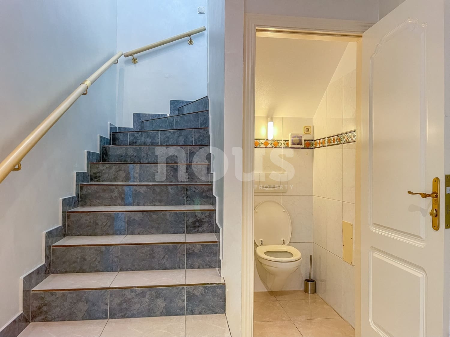 3 soveværelse Rækkehus til salg i Playa del Duque med swimmingpool - € 2.950.000 (Ref: 8312680)