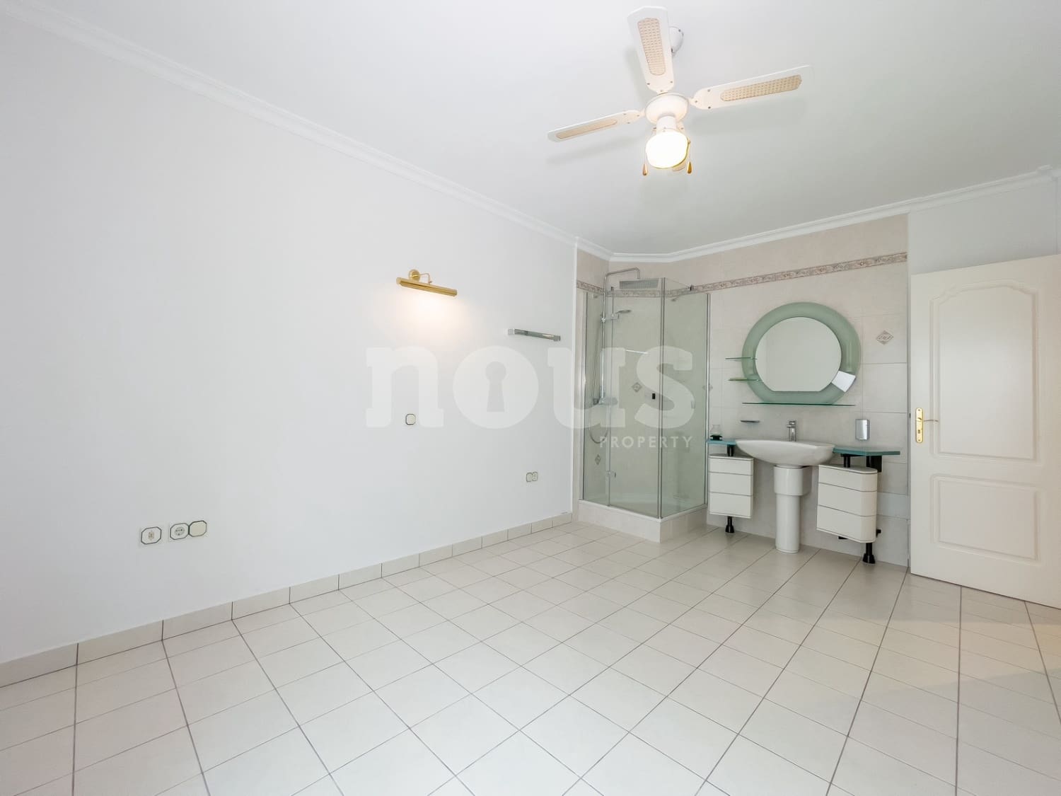 3 soveværelse Rækkehus til salg i Playa del Duque med swimmingpool - € 2.950.000 (Ref: 8312680)