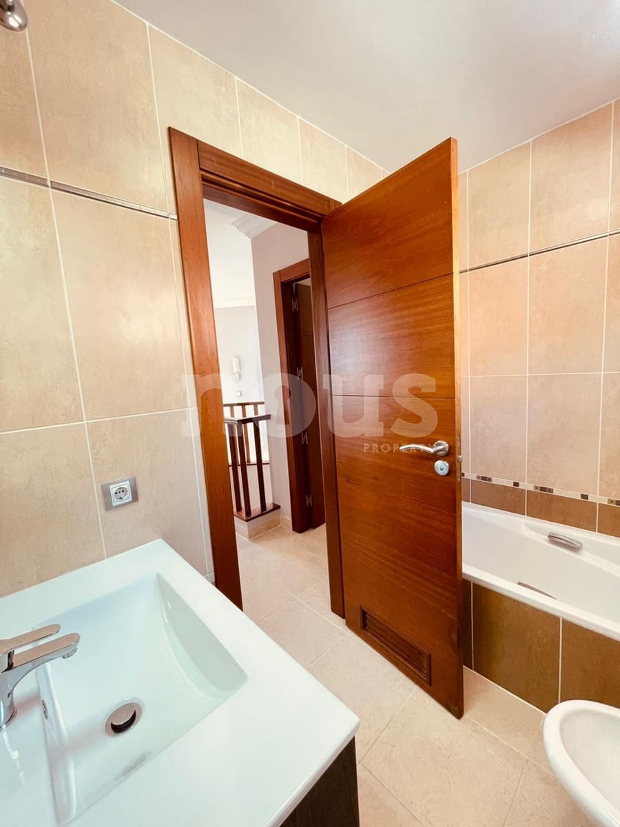 4 sovrum Villa till salu i Los Cristianos med pool - 795 000 € (Ref: 8312798)