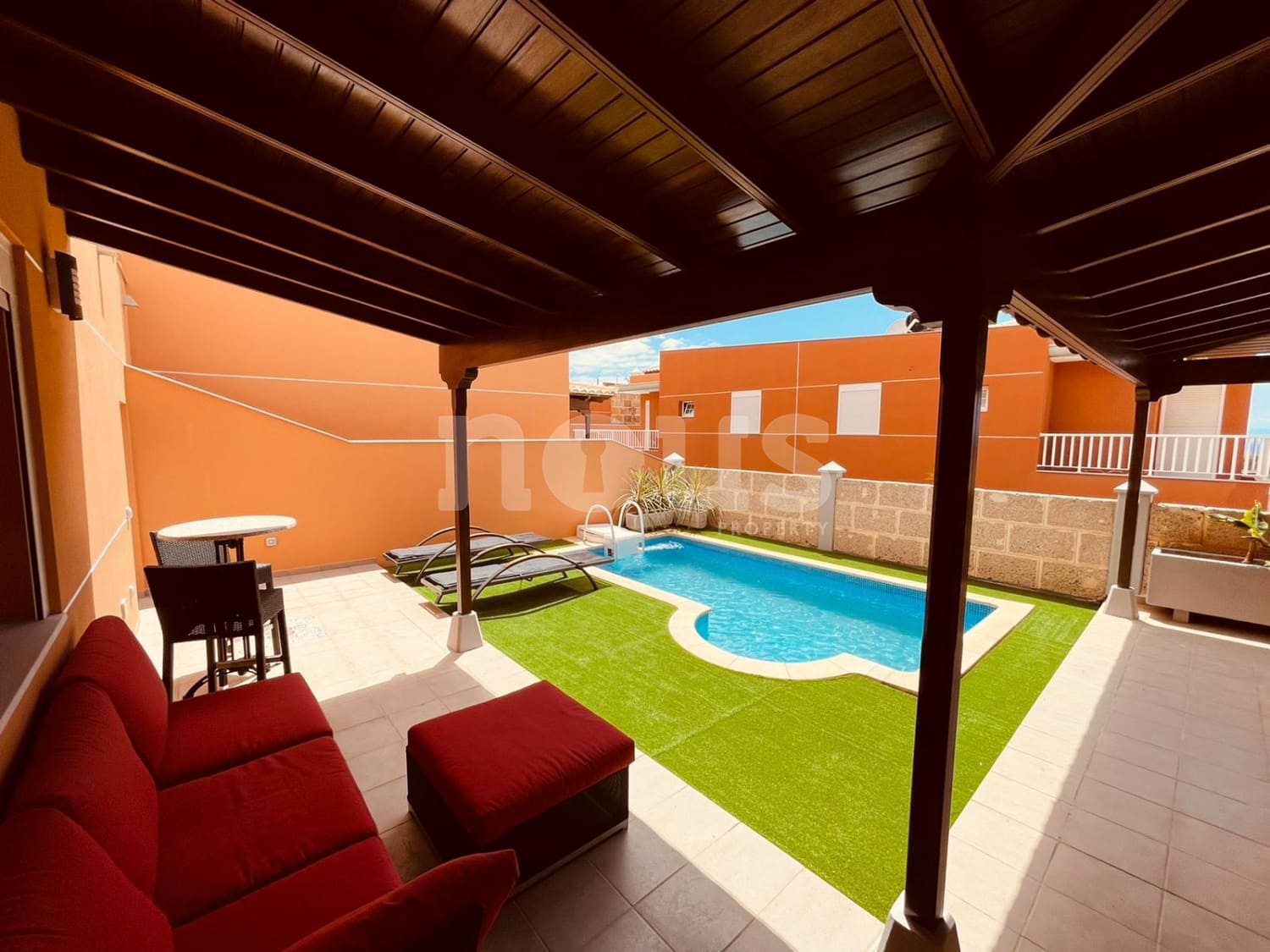 4 sovrum Villa till salu i Los Cristianos med pool - 795 000 € (Ref: 8312798)