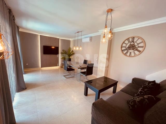 4 makuuhuone Huvila myytävänä paikassa Los Cristianos, Arona mukana uima-altaan - 795 000 € (Ref: 8312798)