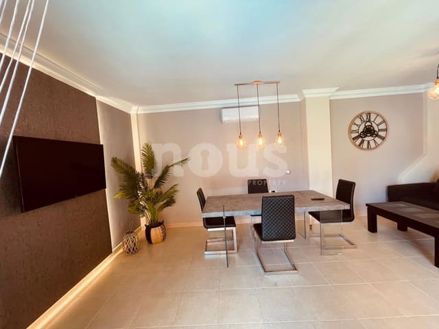 4 makuuhuone Huvila myytävänä paikassa Los Cristianos, Arona mukana uima-altaan - 795 000 € (Ref: 8312798)