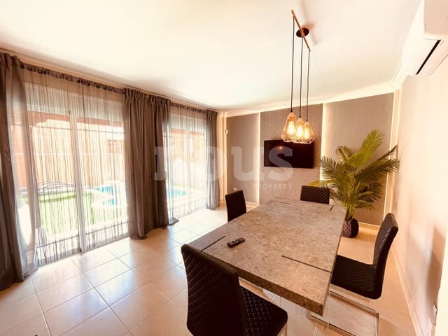 4 makuuhuone Huvila myytävänä paikassa Los Cristianos, Arona mukana uima-altaan - 795 000 € (Ref: 8312798)