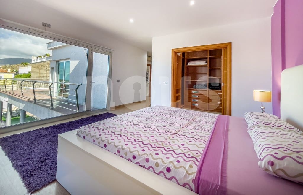 3 chambre Villa/Maison à vendre à Roque del Conde avec piscine - 1 190 000 € (Ref: 8315468)