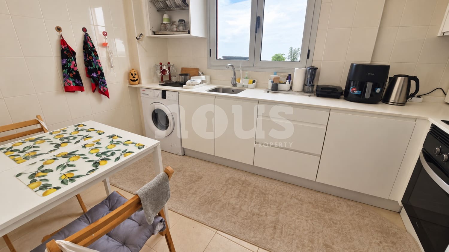 2 bedroom Apartment for sale in Guia de Isora with pool garage - € 215,000 (Ref: 8425388)